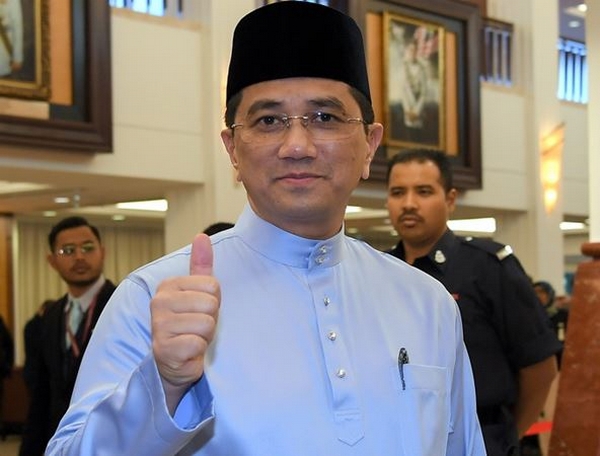 Azmin leads Rafizi with  1,642-vote majority in Sabah