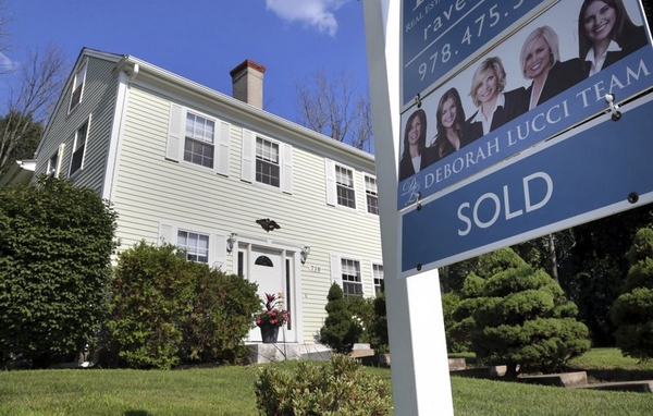 US existing home sales flat in August