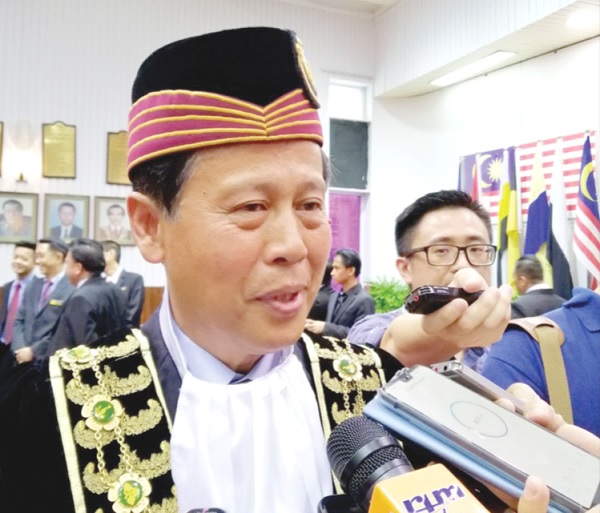 Rich Chinese  culture worth  exploring,  says Mayor