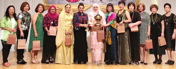 Malaysian ladies emerge champs