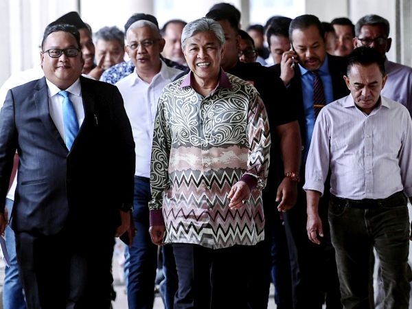 Zahid faces additional count for RM10m CBT
